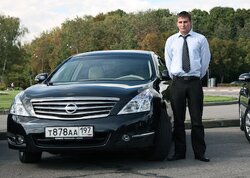 Водитель такси Мерседес